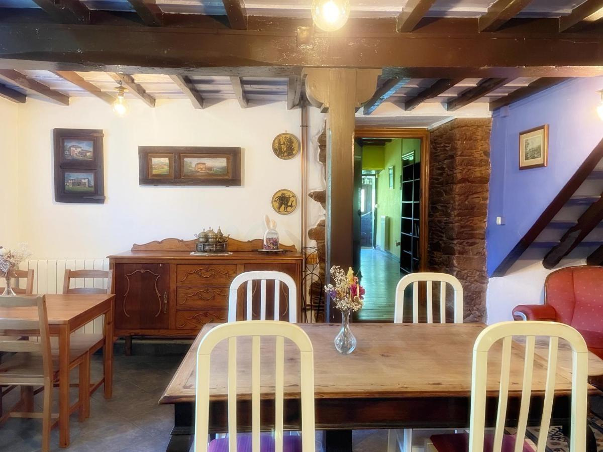 La AsturXana Hostal Malleza Exterior foto