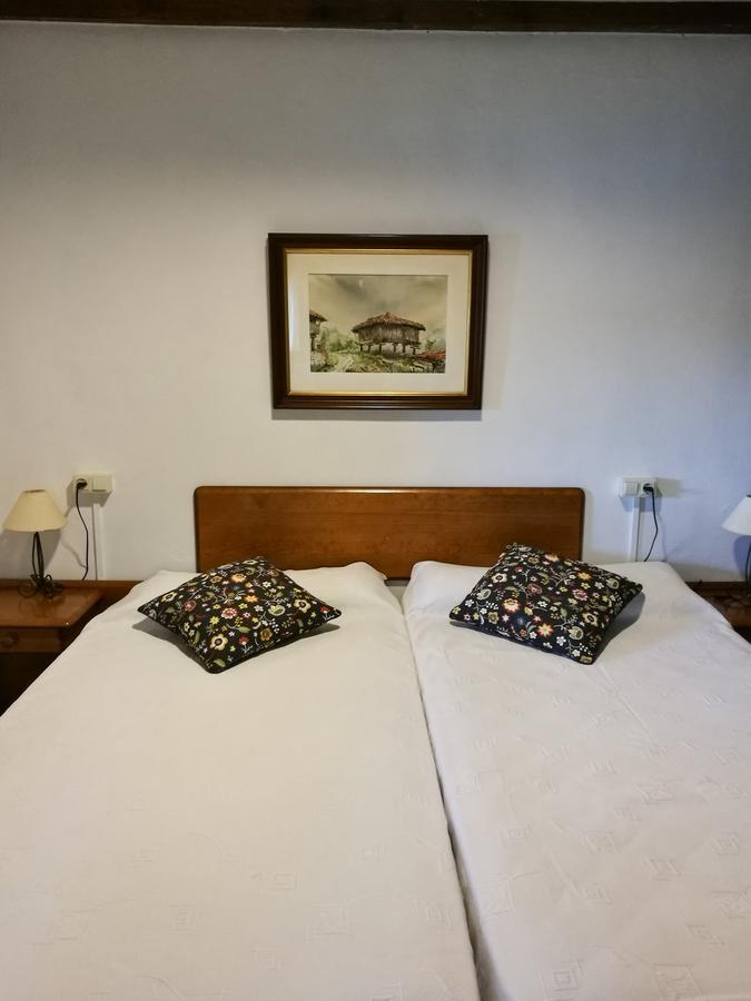 La AsturXana Hostal Malleza Exterior foto