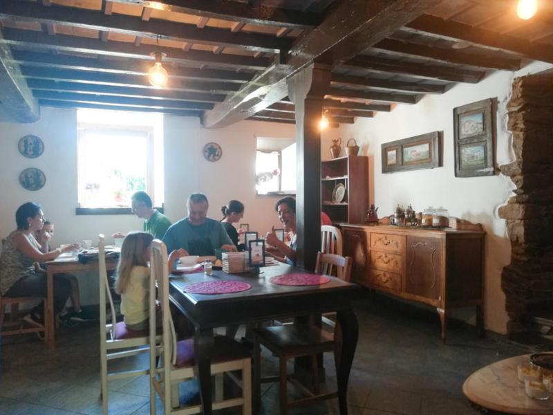 La AsturXana Hostal Malleza Exterior foto
