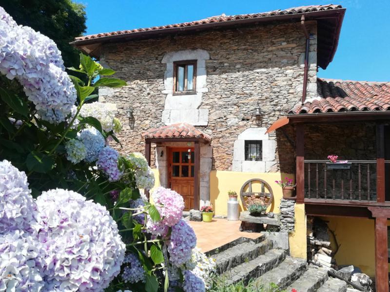 La AsturXana Hostal Malleza Exterior foto